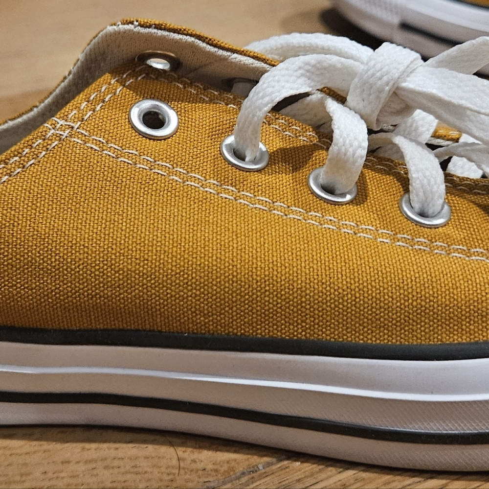 Converse Chuck Taylor All Star Saffron Yellow Sneakers - Unisex Women's 9.5 - Picture 7 of 16